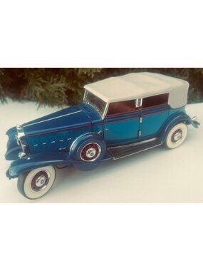 Franklin Mint 1932 Cadillac V-16 Precision Models Diecast Car Blue Cream